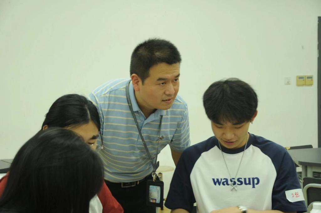 从教16年的丁磊老师这样想